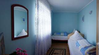 Гостевой дом Pensiunea Ilinca Пьятра-Нямц Двухместный номер с 2 отдельными кроватями-4